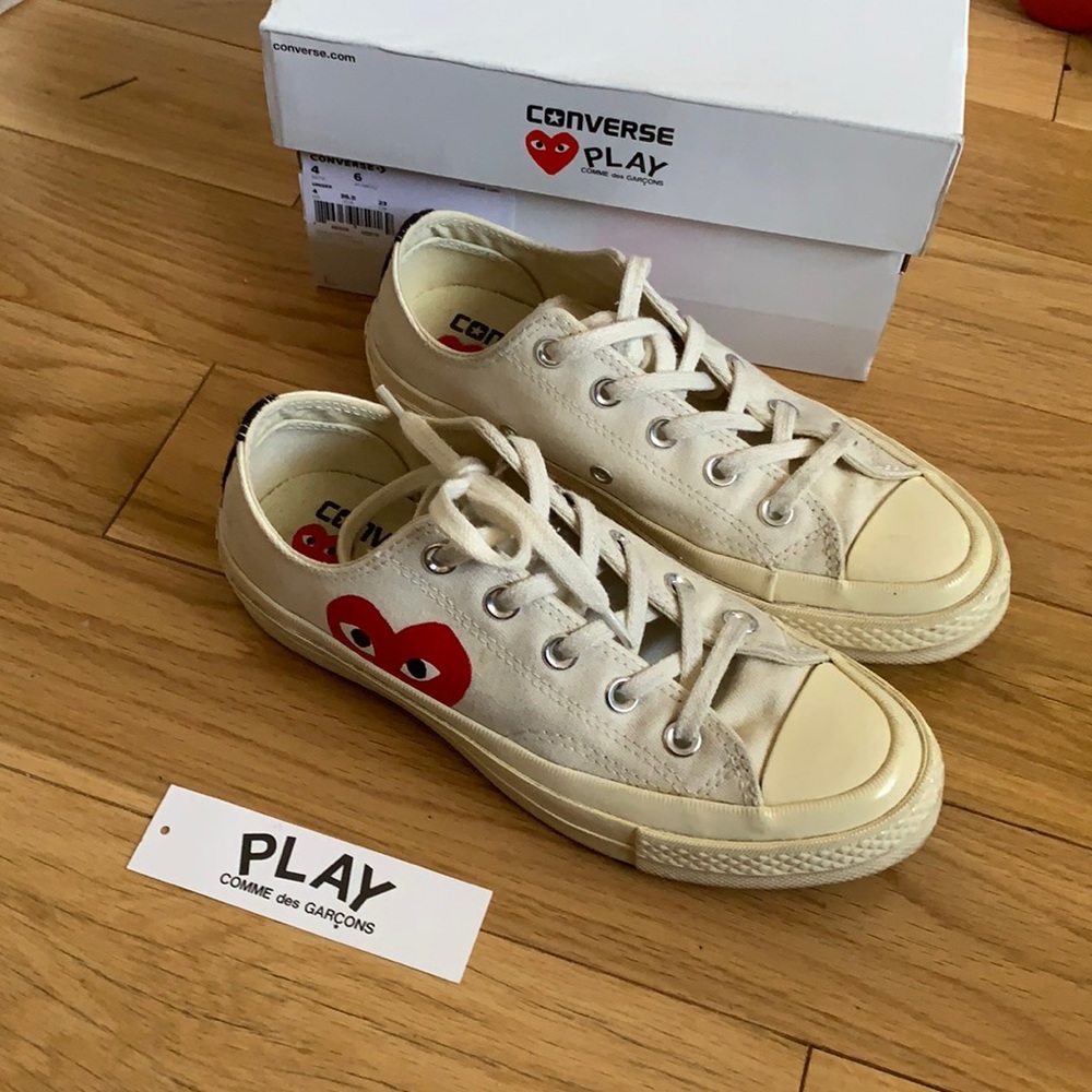 Comme Des Garcons Play heart Converse